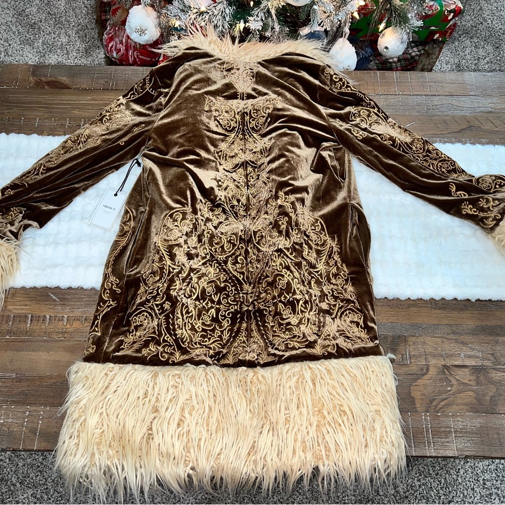 Faux Fur - Trim Embroidered Coat NWT - Picture 5 of 13